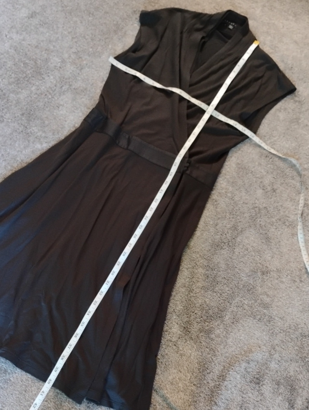 Theory Lynell Curve Wool Wrap Dress Button Trim - Picture 5 of 8